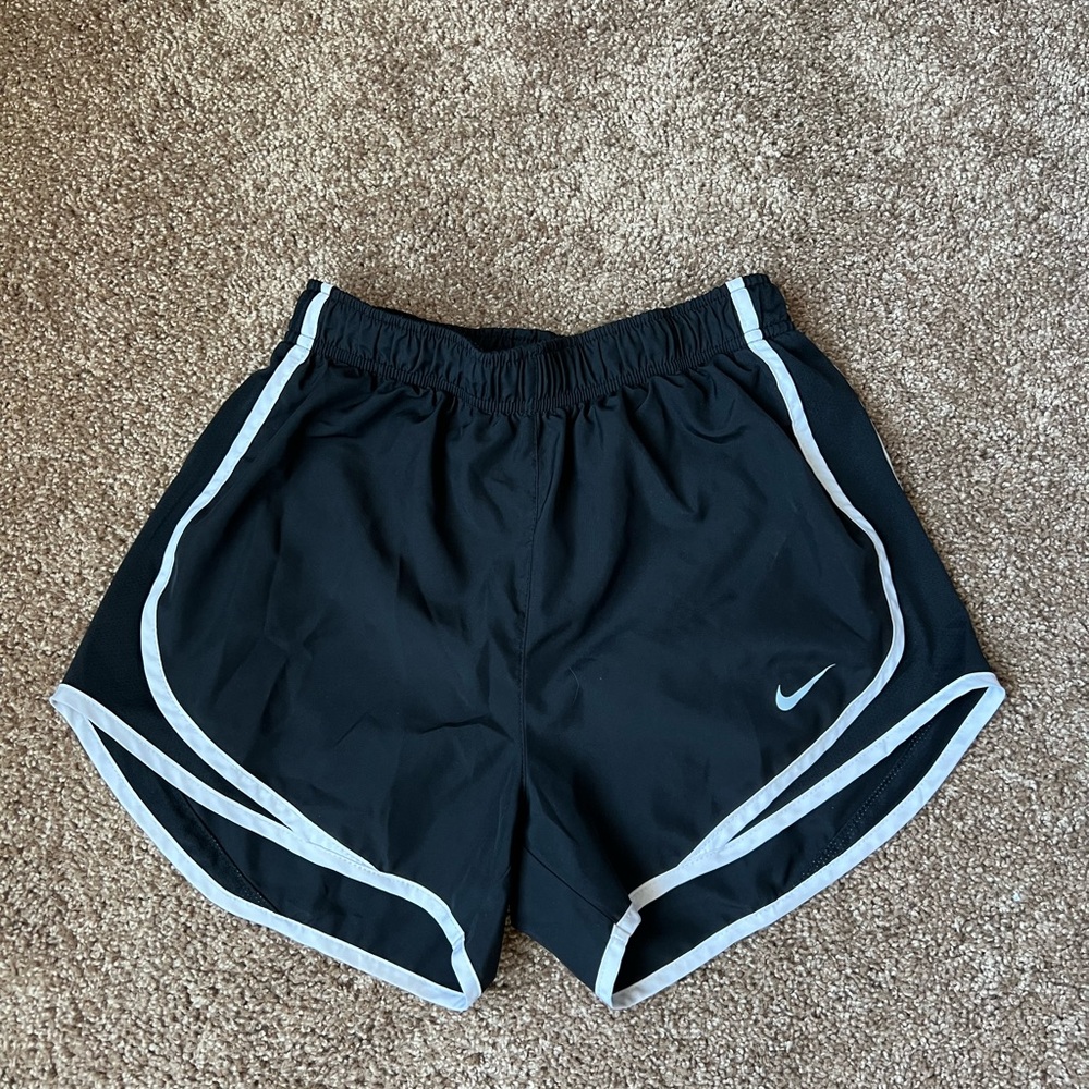 Nike Black and White Athletic Shorts Lightweight Design